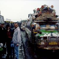 Popis: Rávalpindí, autobusové nádraží Pir Wadhai, odjezd na sever do hor Karákóramu a Himálaje.