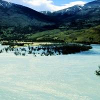 Popis: NP Torres del Paine, rozvodněná Rio Paine